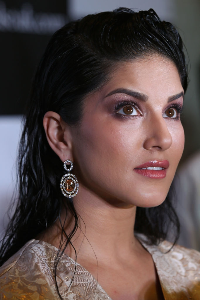 Sani Liyon Bf Com - Sunny Leone Biography, Wallpapers, Porn Filmy Career, Net worth, Height,  Weight, Boyfriend, Affair, Ethnicity, Nationality, Facts & Wiki - Top 10  Ranker
